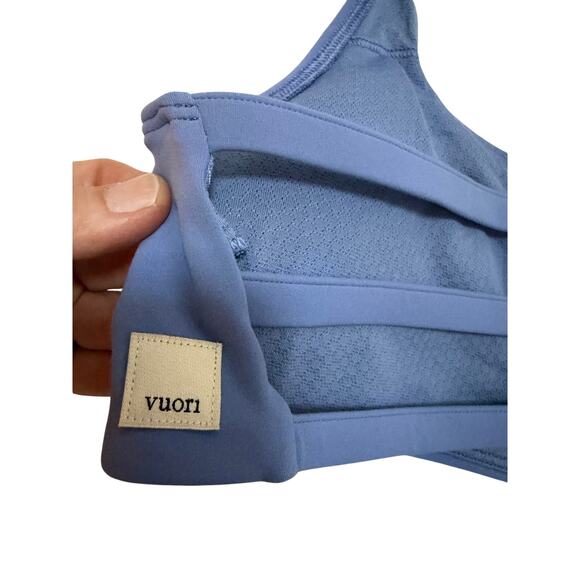 EUC Vuori light blue sports bra size extra small active wear Yoga - Picture 3 of 7